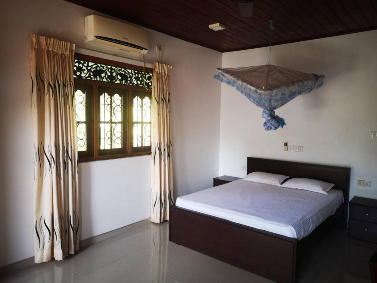 Sithu Guesthouse Bentota Exterior photo