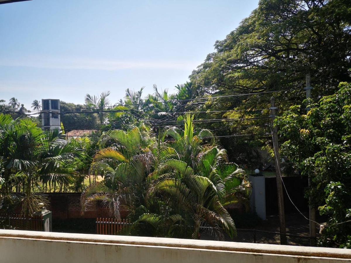 Sithu Guesthouse Bentota Exterior photo